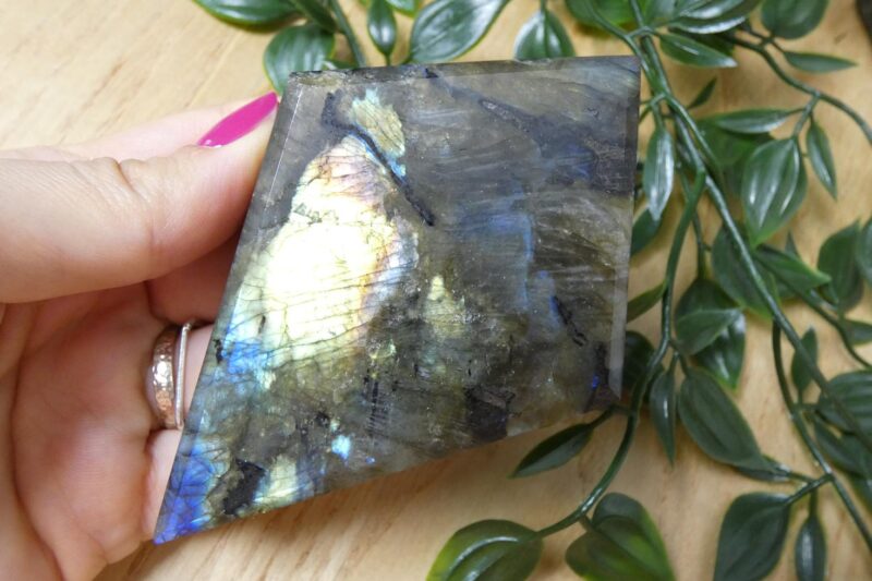 DIAMANTE IN LABRADORITE 3