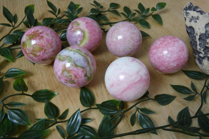 SFERA IN THULITE