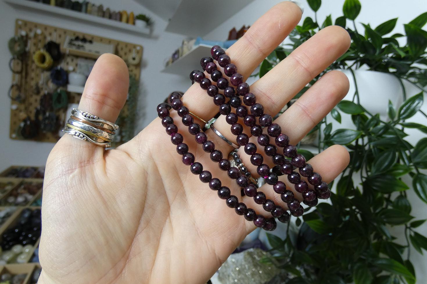 BRACCIALE IN GRANATO 0