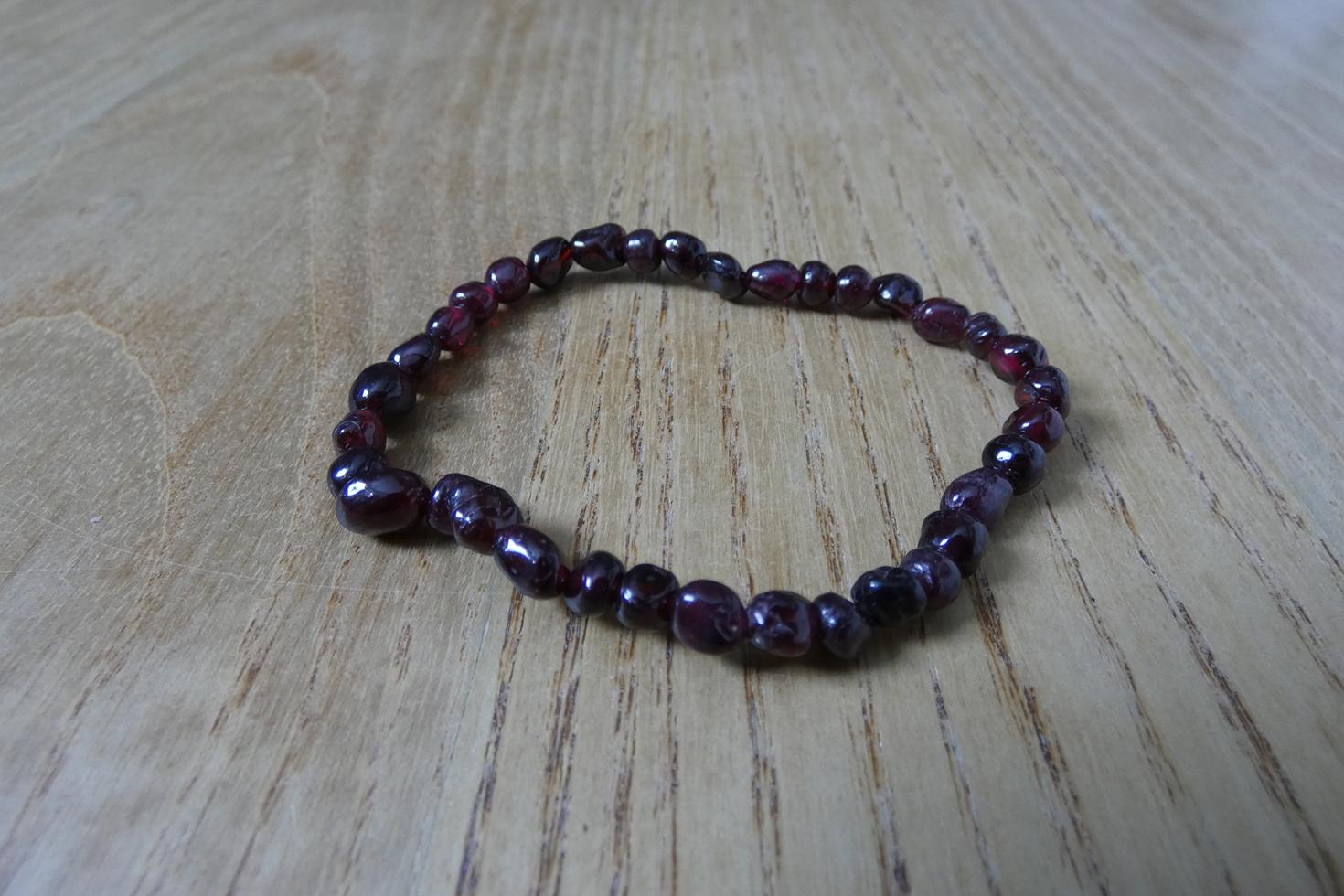 BRACCIALE IN GRANATO PIETRE NATURALI 1