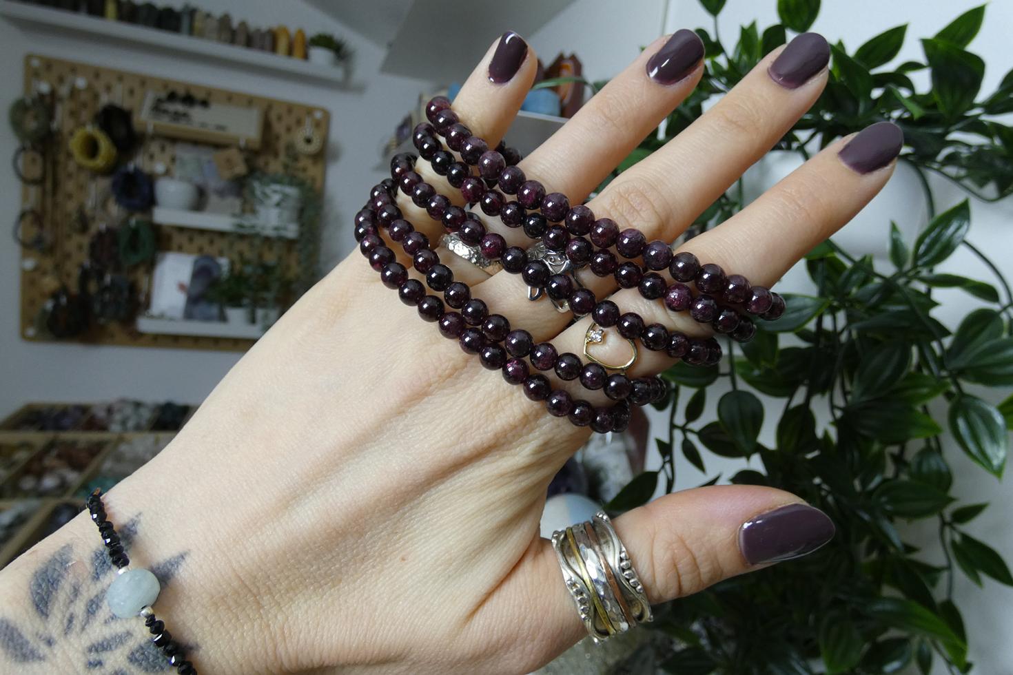 BRACCIALE IN GRANATO