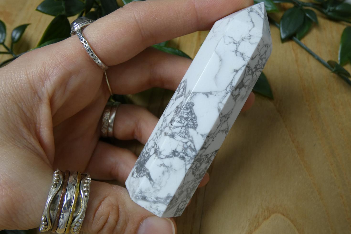 TORRE IN HOWLITE 2