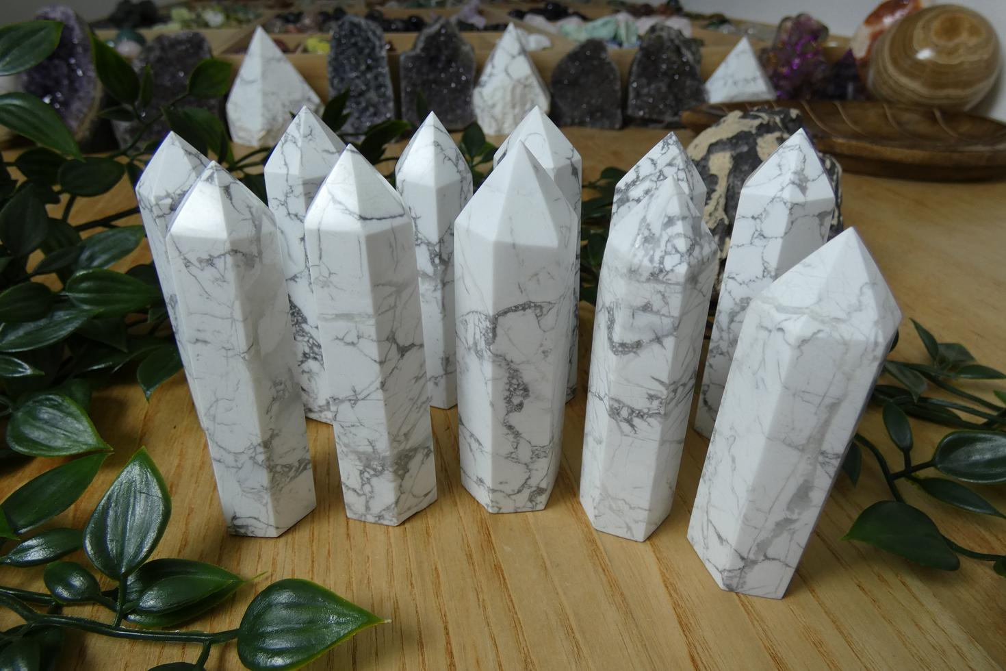 TORRE IN HOWLITE