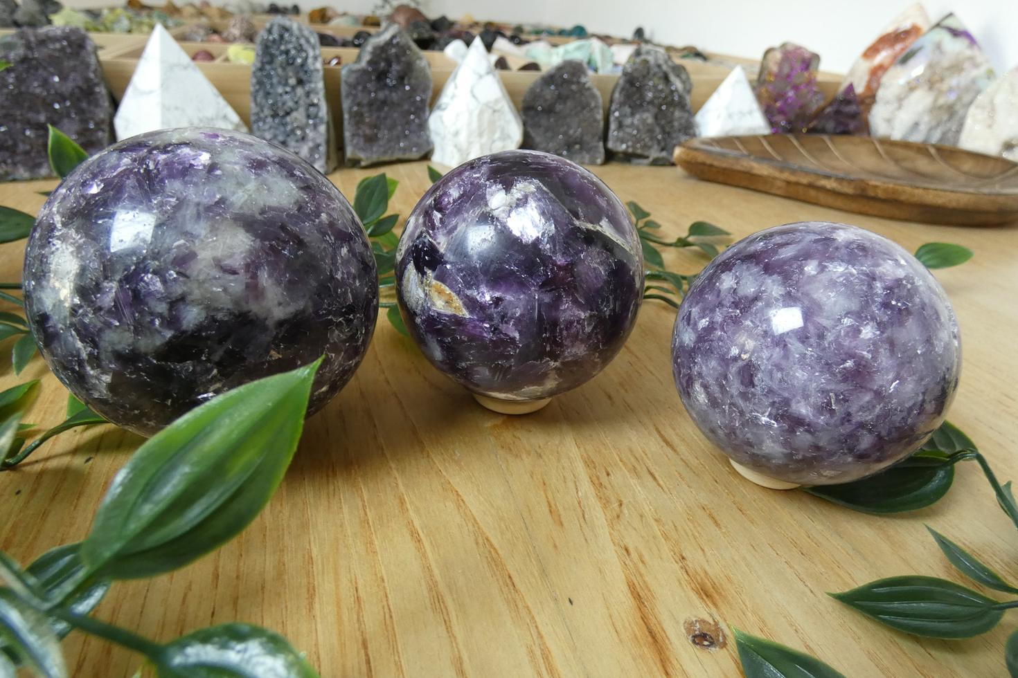 SFERA IN LEPIDOLITE MICA