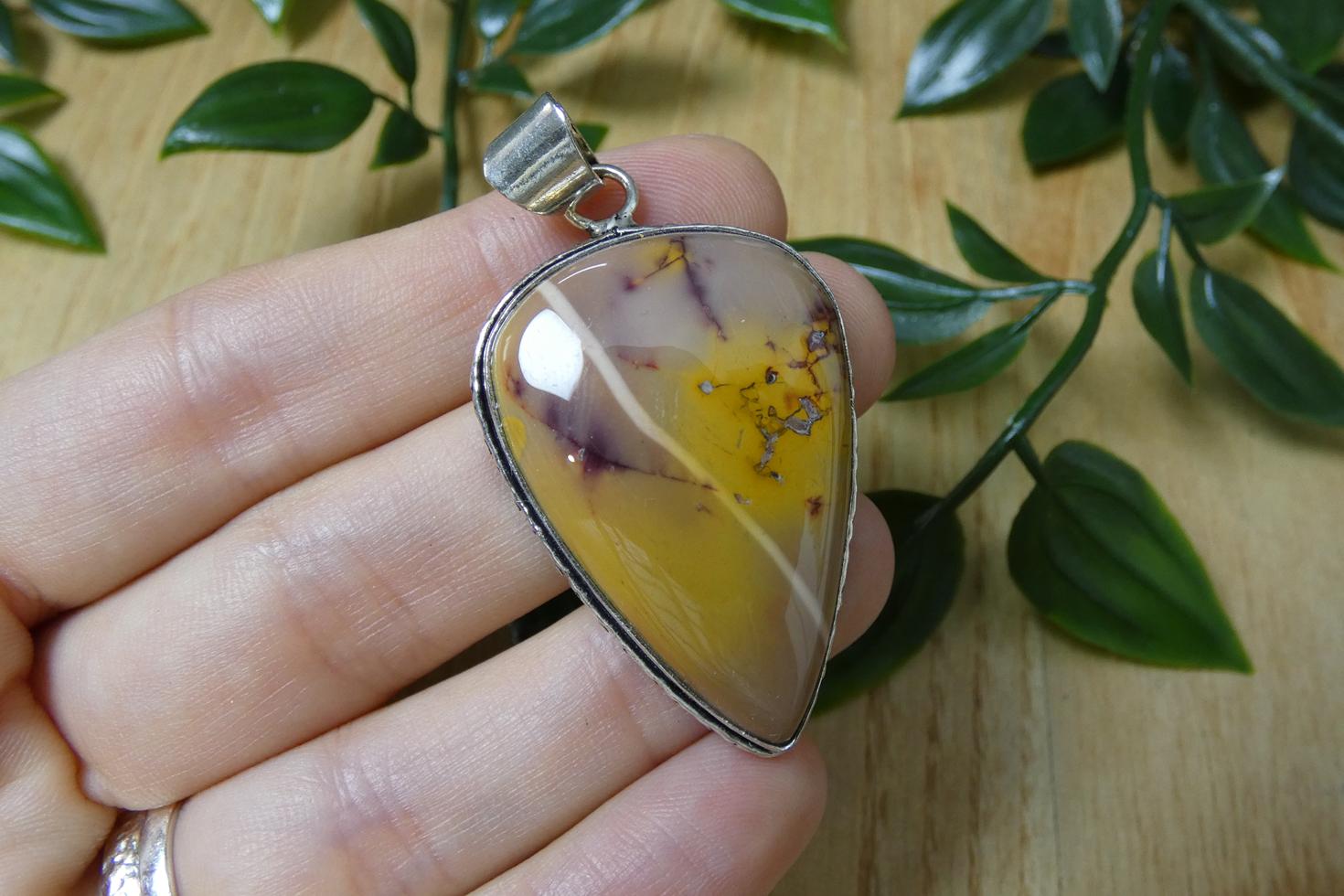 CIONDOLO IN MOOKAITE 4