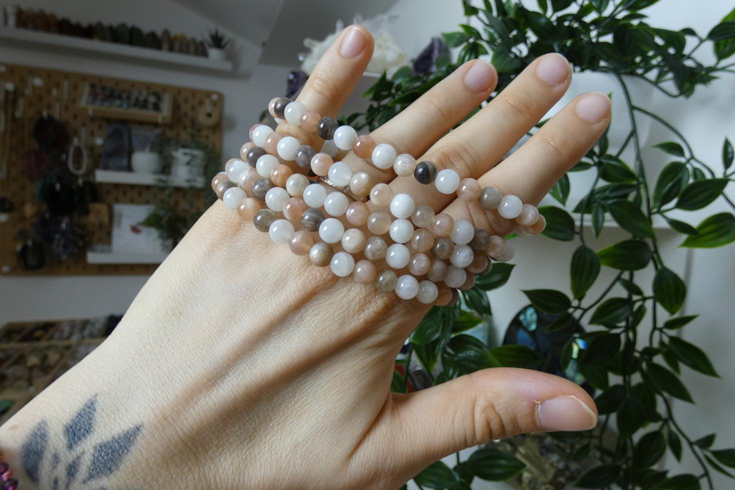 BRACCIALE IN PIETRA DI LUNA MULTICOLORE 0