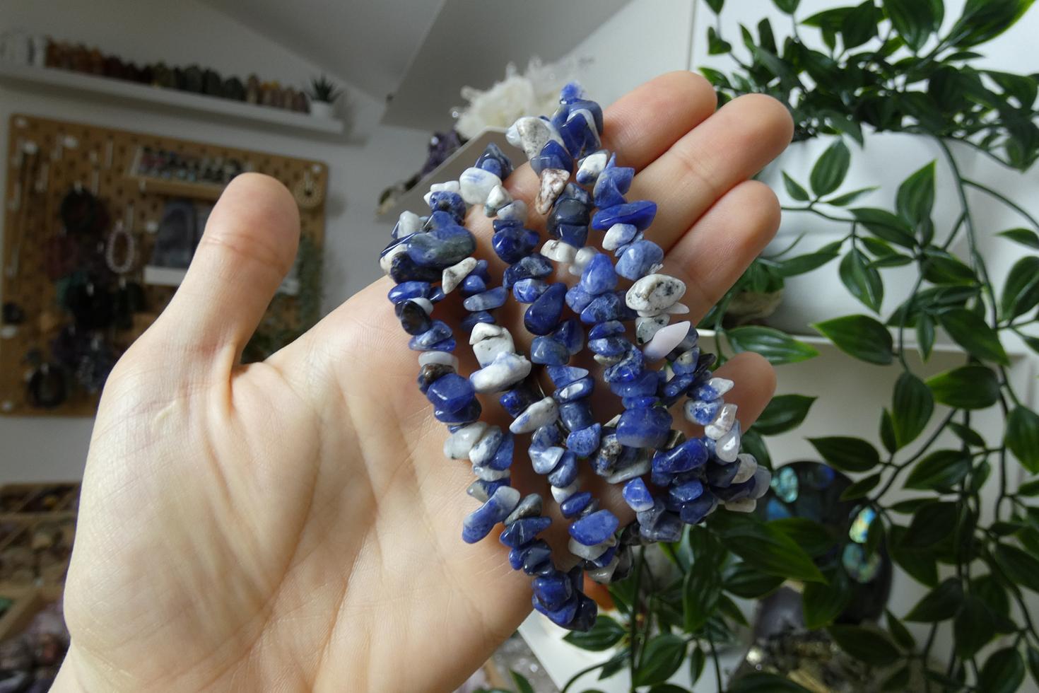 BRACCIALE IN SODALITE CHIPS