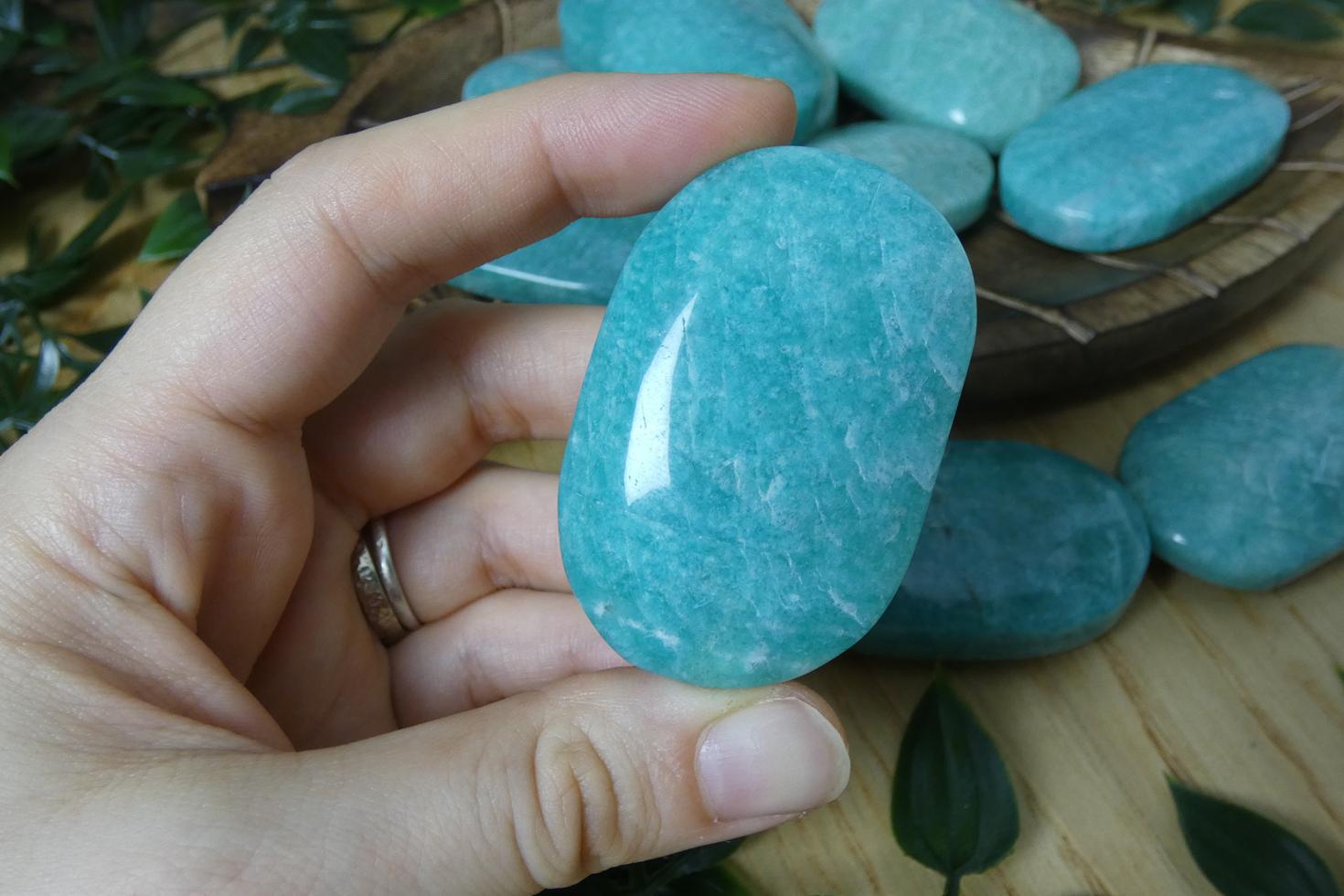 PALMSTONE IN AMAZZONITE MEDIA