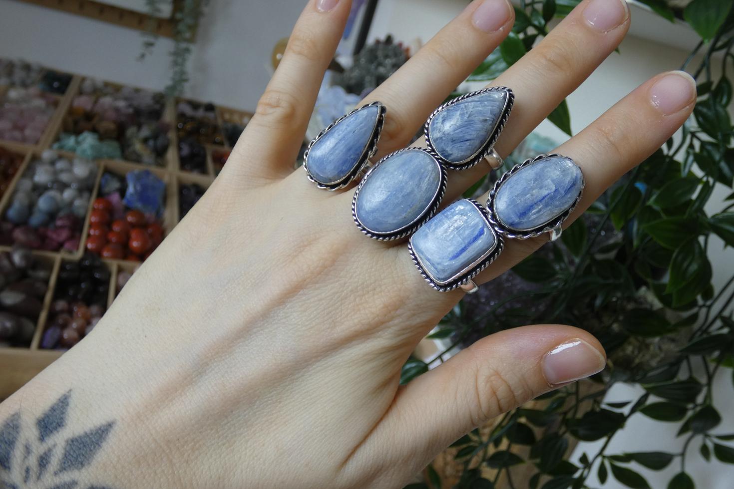 ANELLO IN CIANITE BLU